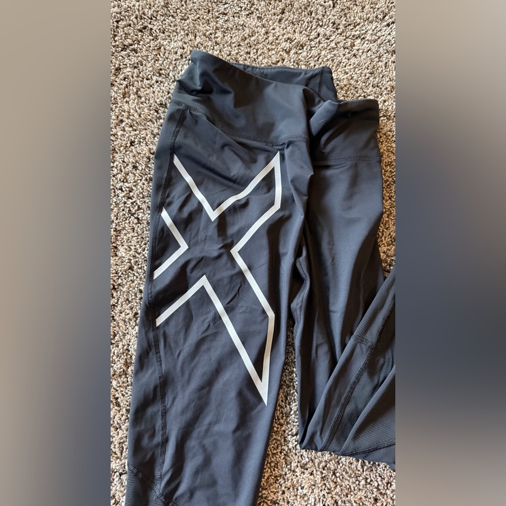 2XU Ignition Shield Black Compression Tights- siz… - image 10